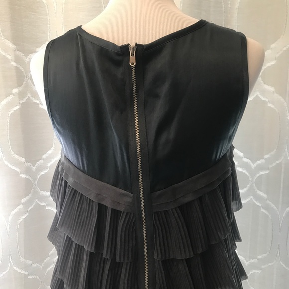 Marc by Marc Jacobs Retro Ruffle Grey Party Dress - Picture 5 of 6